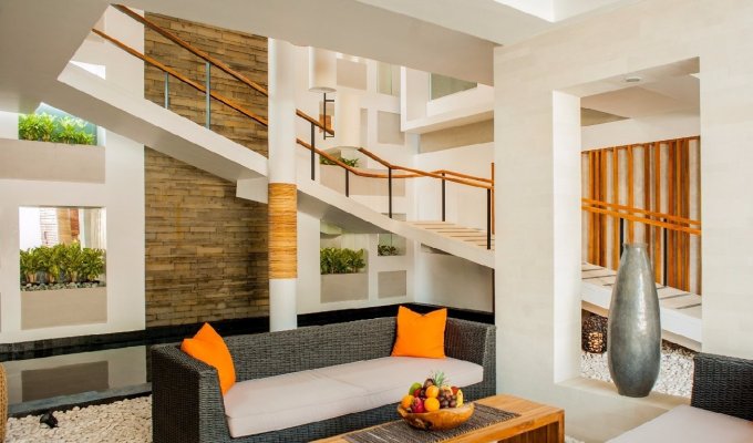 Seminyak Bali villa rental private pool is 500m from the beach and with staff