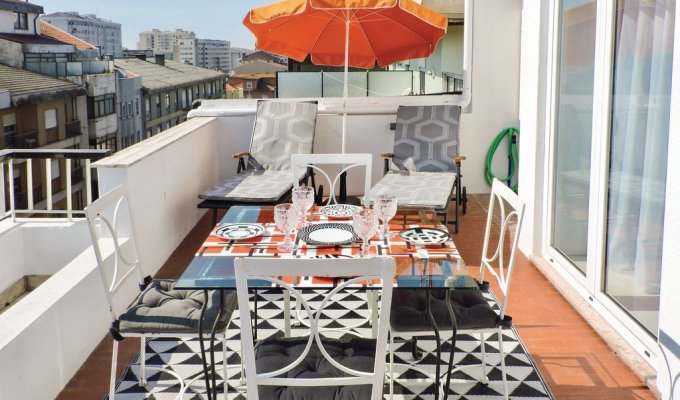 Porto Portugal Apartment Rental with roof terrace, Porto North Portugal