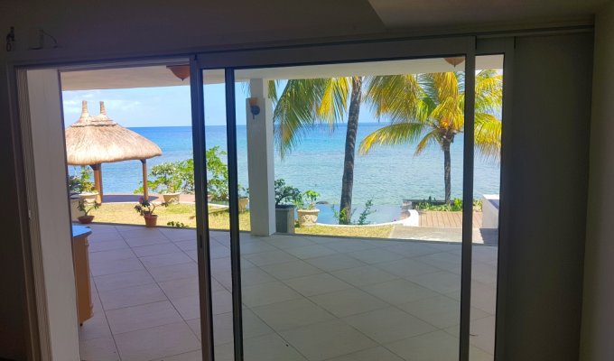 Tamarin Beachfront Villa holiday rentals with private pool and wifi Mauritius