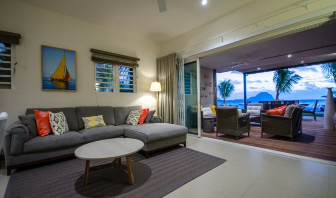 Black River Beachfront Duplex holiday rentals pool and wifi Mauritius