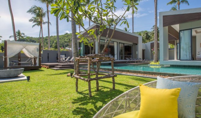 Thailand beachfront Villa Vacation Rentals in Koh Samui with private pool and Staff