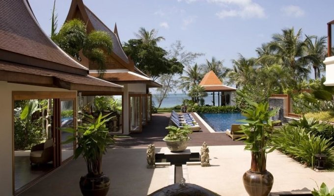 Thailand Beachfront Villa Vacation Rentals in Koh Samui with private pool and Staff