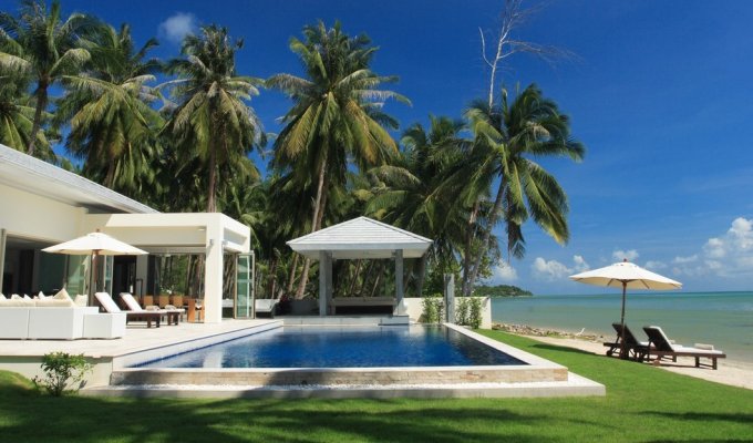 Thailand beachfront Villa Vacation Rentals in Koh Samui with private pool and Staff