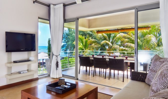 Mauritius beachfront Apartment rentals in Trou aux Biches with magnificent sea view and communal pool