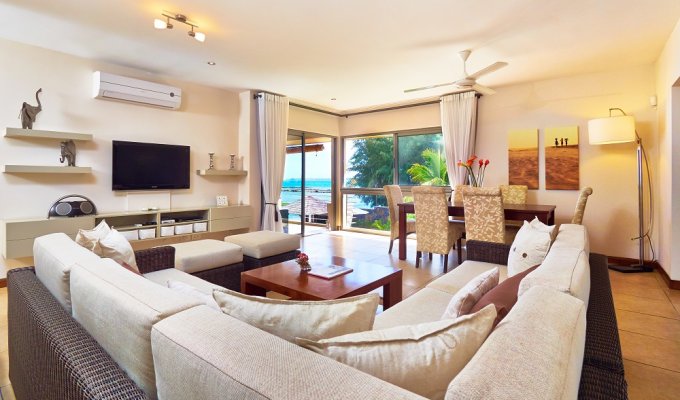 Mauritius beachfront Apartment rentals in Trou aux Biches with magnificent sea view and communal pool