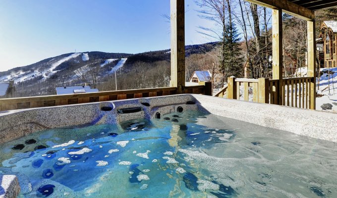 Quebec Stoneham Cottage Vacation Rentals with spa and covered terrace