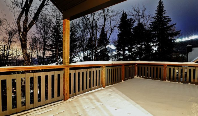 Quebec Stoneham Cottage Vacation Rentals with private spa and 2 mins from the ski slopes
