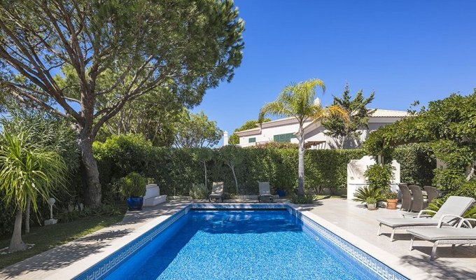 Vale do Lobo Portugal Villa Holiday Rental with private pool and is 2km from the beach, Algarve