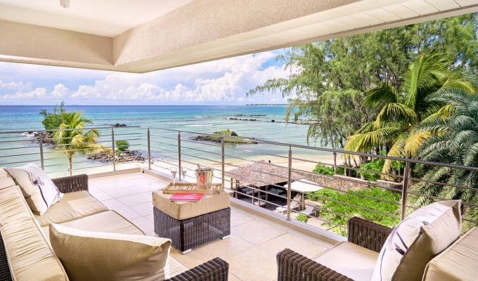 Mauritius Penthouses rentals in Trou aux Biches with direct access to the beach and communal pool