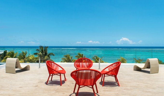 Mauritius Apartment rental on the beach of Flic en Flac, west coast of Mauritius Island with staff