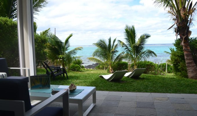 Beachfront Mauritius Villa rentals in Pointe d'Esny  south coast with lagoon view