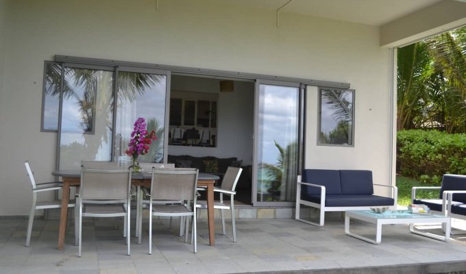 Beachfront Mauritius Villa rentals in Pointe d'Esny  south coast with lagoon view