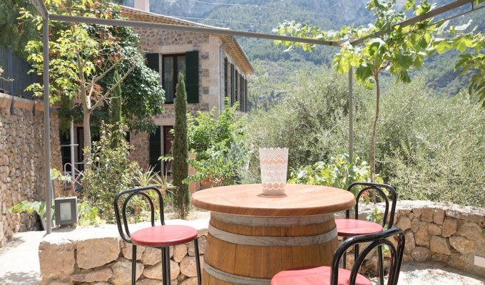 Balearic Islands luxury villa rental Mallorca Deia 8 people private pool fitness room 3 Km from the beach