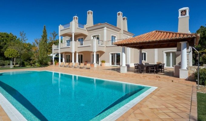 Quinta do Lago Portugal Luxury Villa Holiday Rental with heated pool and 5 mns walking from the beach, Algarve