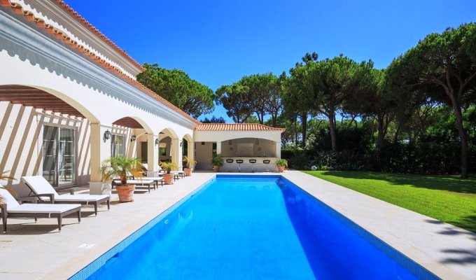 Quinta do Lago Portugal Luxury Villa Holiday Rental with heated pool and close to the Sao Lourenco golf course, Algarve