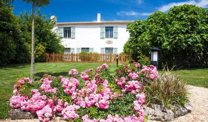 Vendee Holiday Home Rental Saint Jean de Monts private pool