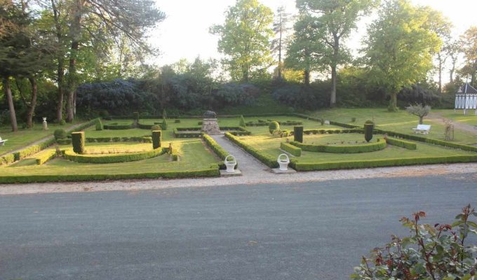  Vendée Castle Rental La Roche sur Yon with Putting Green