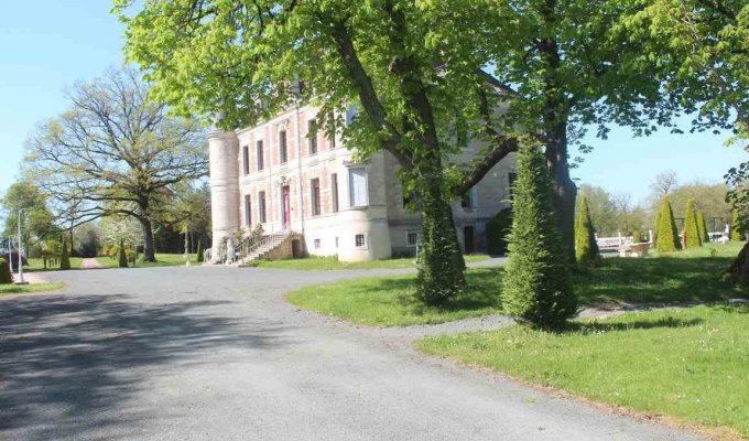  Vendée Castle Rental La Roche sur Yon with Putting Green