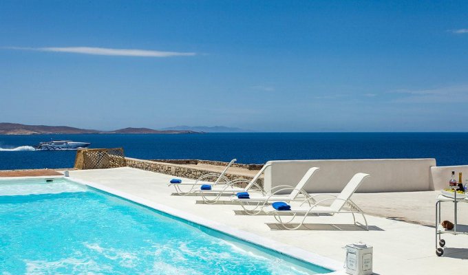 Greece Mykonos Seafront Villa Vacation rentals with private pool