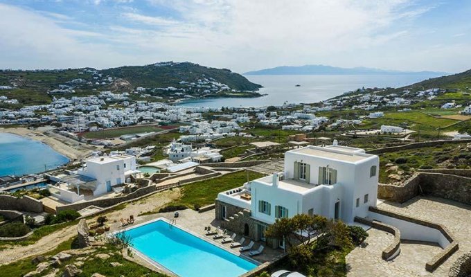 Greece Mykonos Seafront Villa Vacation rentals with private pool