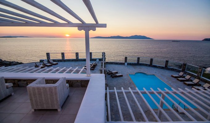 Greece villa vacation rentals