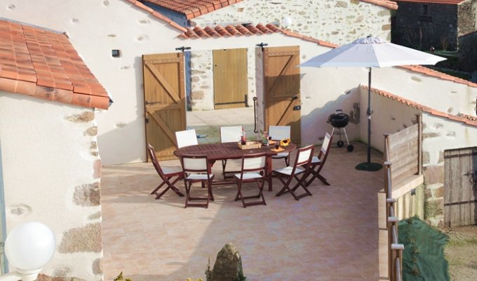 Vendee Holiday Home Rental La Roche sur Yon with heated pool