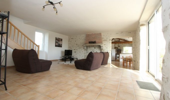 Vendee Holiday Home Rental La Roche sur Yon with heated pool