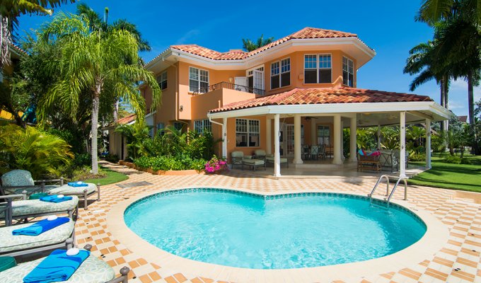 Jamaica villa vacation rentals with staff - North Coast - Montego Bay - Jamaica holiday rentals -