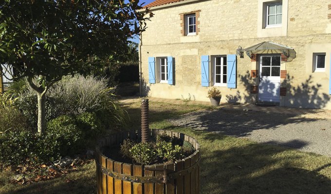  Vendee Holiday Home Rental La Tranche sur Mer for group 5 km from the beaches