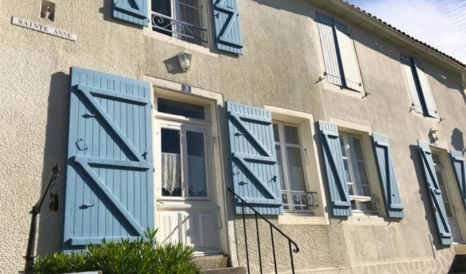 Vendee Holiday Home Rental La Tranche sur Mer (10 min) for group near beaches and shops