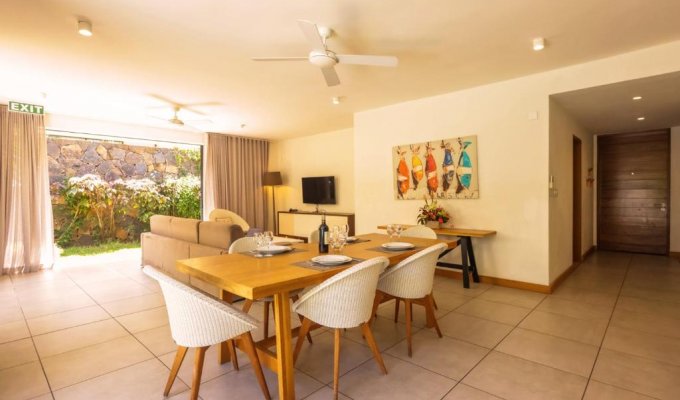 Mauritius West Coast villa rental La Preneuse Beach in a complex with restaurant & services 