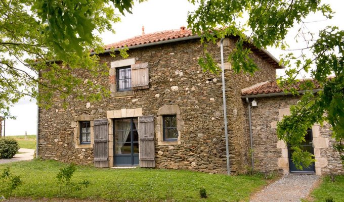 Vendee Holiday Home Rental Fontenay le Comte for group with private pool and spa