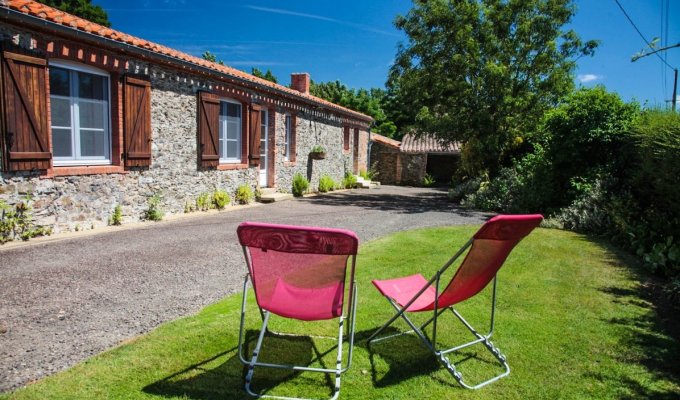 Vendee Holiday Home Rental Saint Gilles Croix de Vie with heated pool available