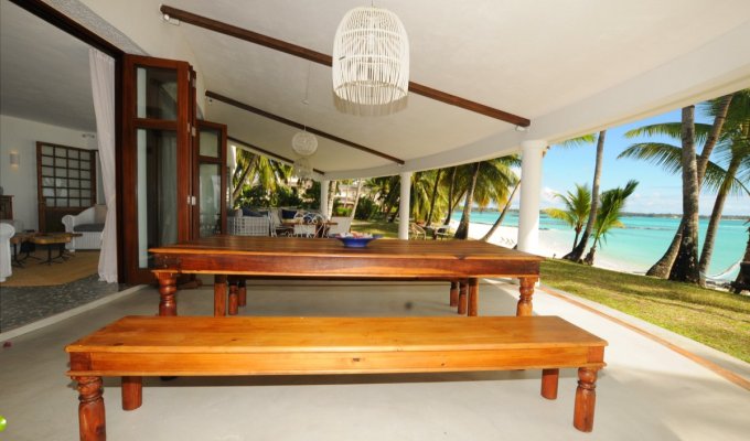 Mauritius Beachfront Villa rental in Belle Mare close to the golf course