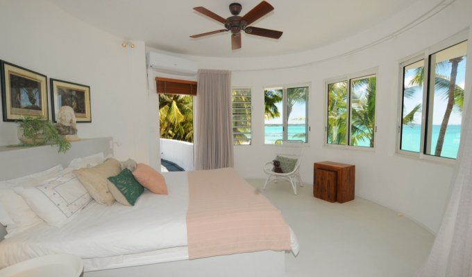 Mauritius Beachfront Villa rental in Belle Mare close to the golf course