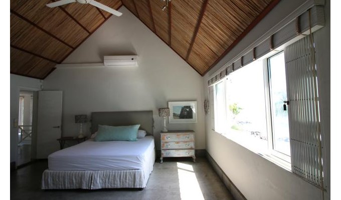 Mauritius Beachfront Villa rental Tamarin with staff