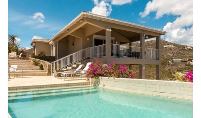 ST MAARTEN  Luxury vacation villa rental Sea view  Dawn beach