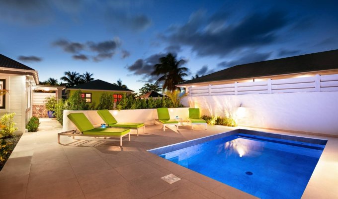 St Barths Rentals - Villa Vacation Rentals in St Barthelemy directly on the beach of Lorient - FWI