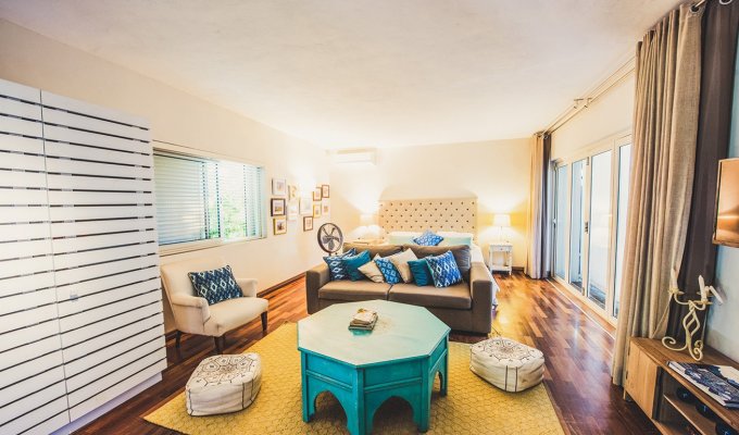 Mauritius Beachfront Villa Rentals in Trou d'Eau Douce close to Cerfs Island with staff