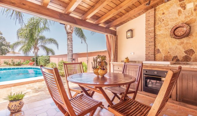 Covered terrace