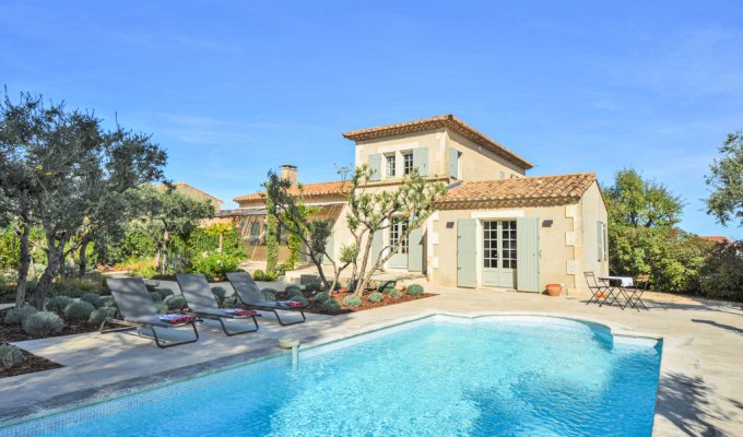 Saint Remy de Provence Luxury Villa Rental with Swimming Pool