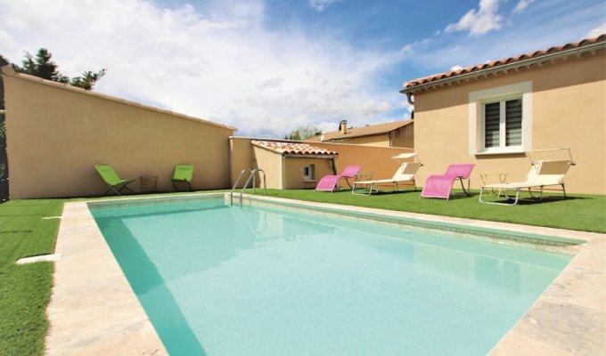 Monteux Provence Villa rental with private swimming pool