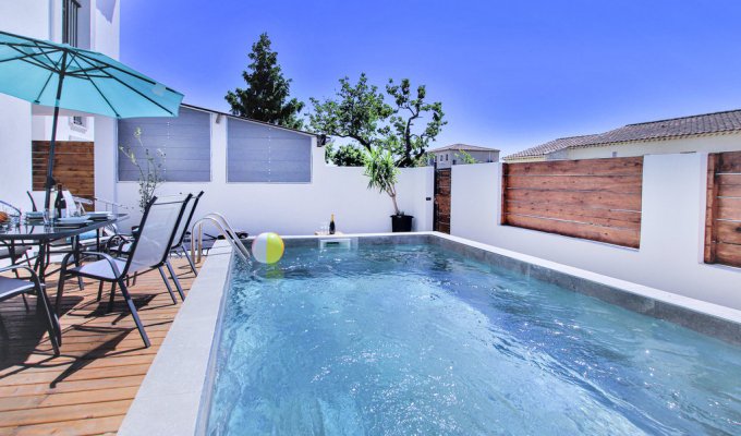 Salon de Provence Villa rental private swimming po