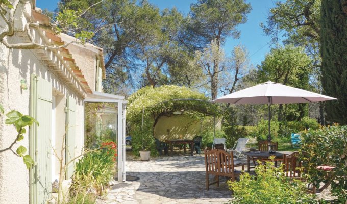 Provence Villa Rentals Aix-en-Provence Luberon pool