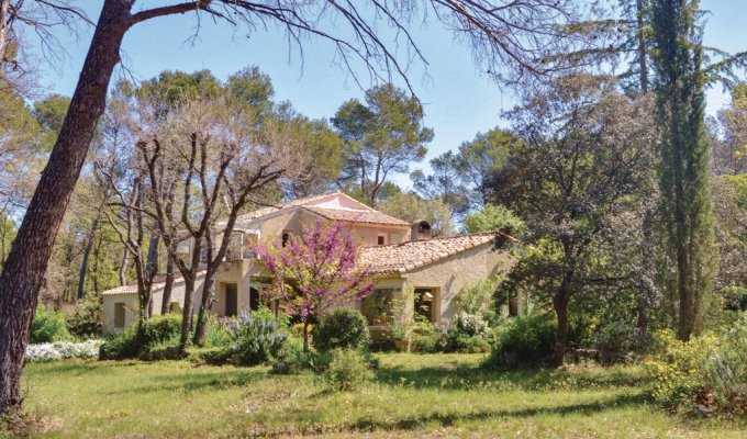 Provence Villa Rentals Aix-en-Provence Luberon pool