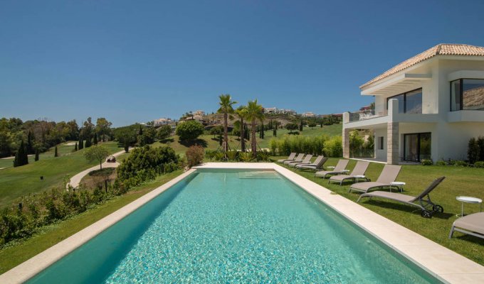 16 guest luxury villa Marbella Golden Mile