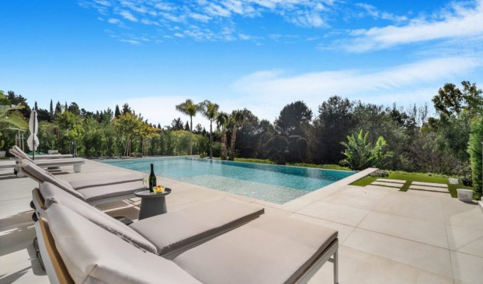 12 guest villa Marbella Golden Mile
