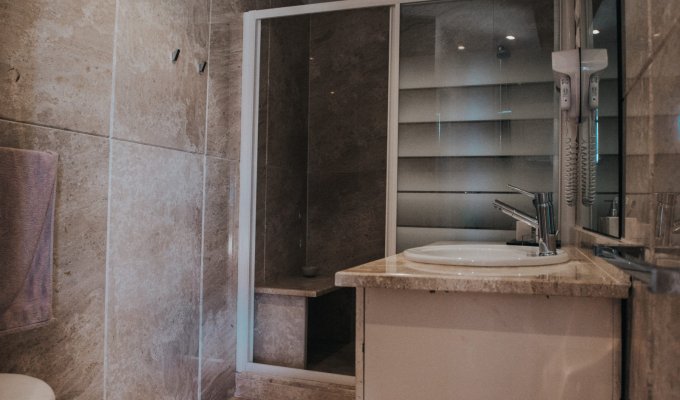 Corsica luxury villa 16 pers 