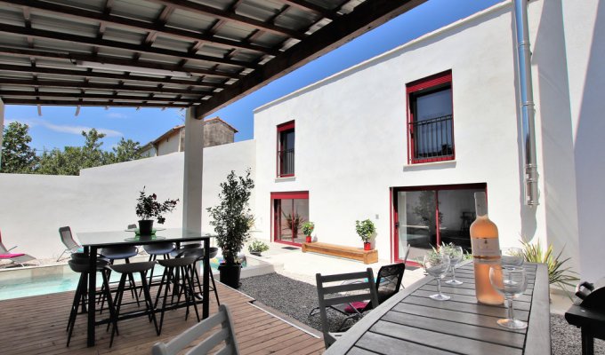 Salon de Provence Holiday Home Rental with private swimming pool