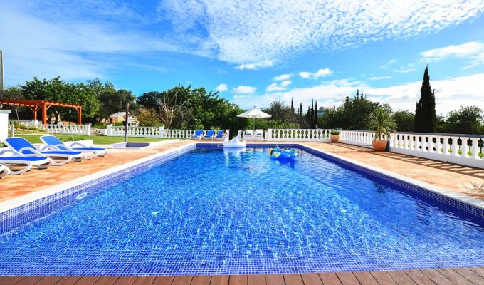 Algarve Villa Holiday Rental Faro with private pool and staff